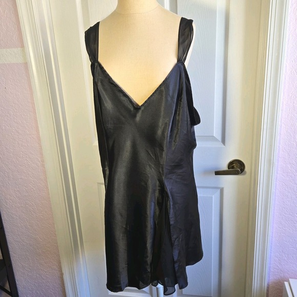 Val Mode Vintage Black Satin Nightgown Plus Size 2X Mesh Straps Lingerie USA - Picture 1 of 9